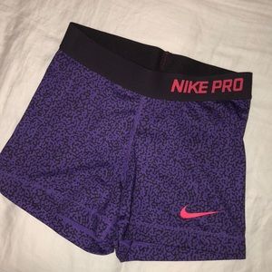 Women’s Size Small Nike pro shorts